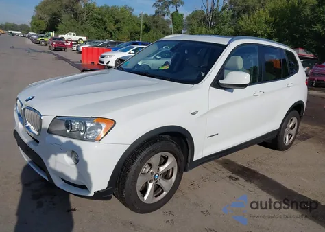 2011 BMW X3 xDrive28I z USA, uszkodzony, nr VIN 5UXWX5C52BL708230